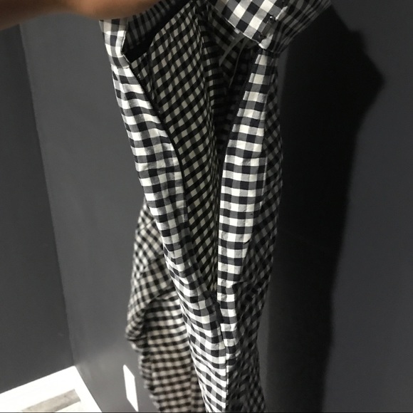 Woman’s black and white plaid dress pants. - Picture 4 of 4